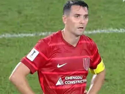 的对手在J, 踢亚冠还是, 战绩和表现