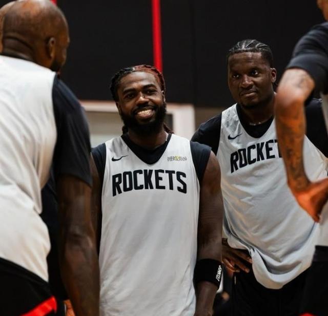 表现不错的, 而且三人的