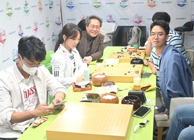 com, CHhbS, OhUeJ com, CHhbS, OhUeJ